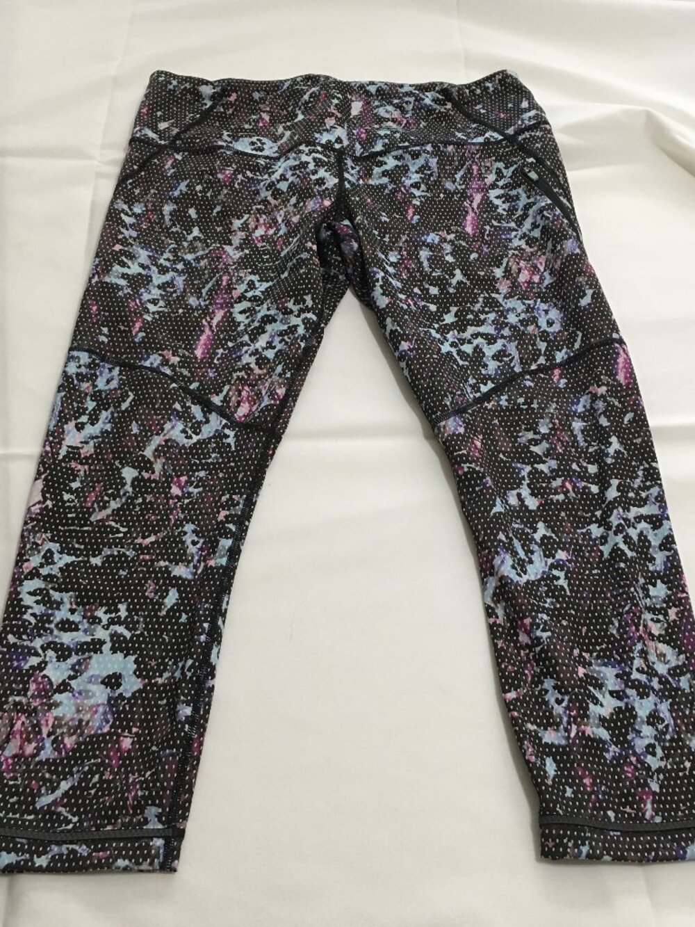 Lululemon Wunder Under Luxtreme Women's 12 Digital Camo Leggings Capri Crop